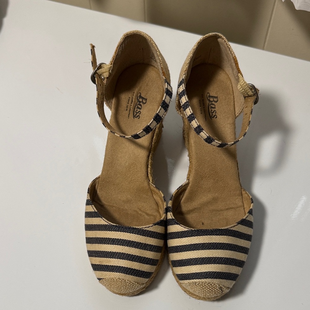 Boss Women's Espadrilles - Navy and Cream Stripes